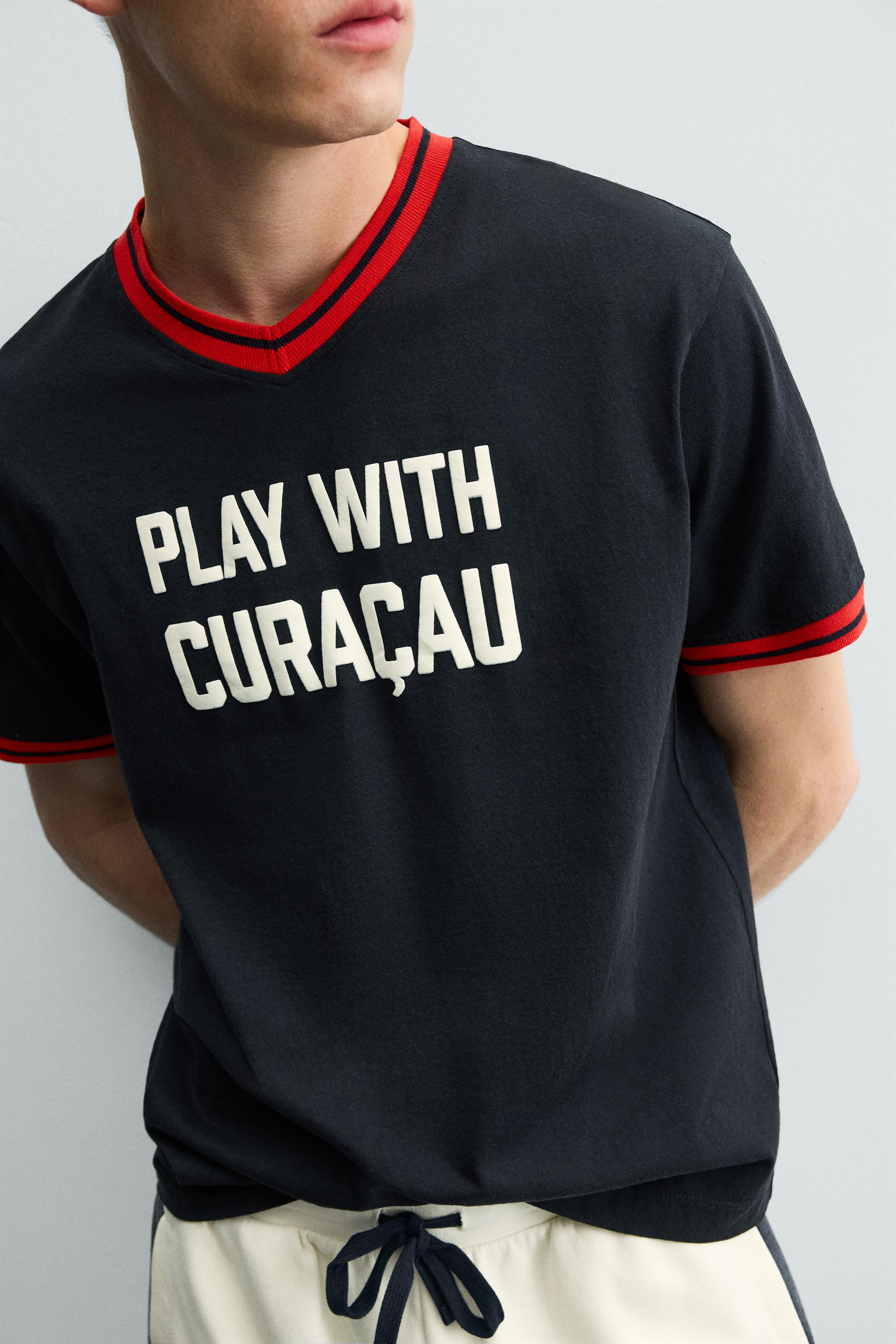 CONTRASTING TEXT PRINT T-SHIRT